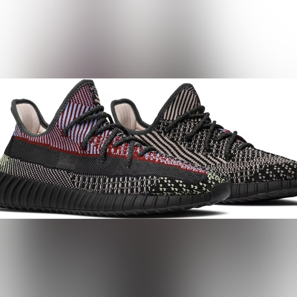 Adidas Yeezy boost.   Yecheil ref.